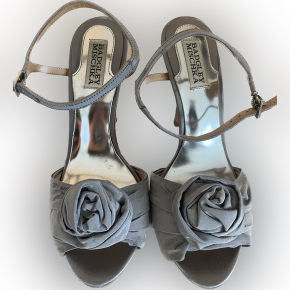 Badgley Mischka silver party heels - Picture 2 of 5